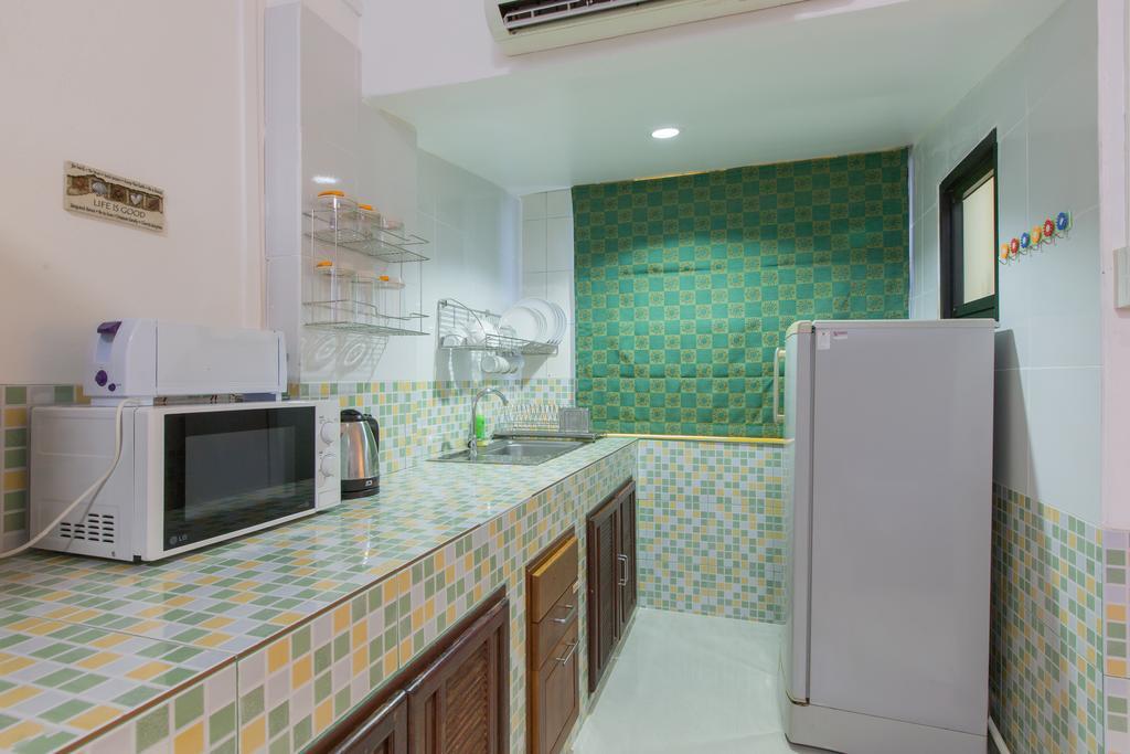 Patong Studio Apartments And Dormitory Exterior foto
