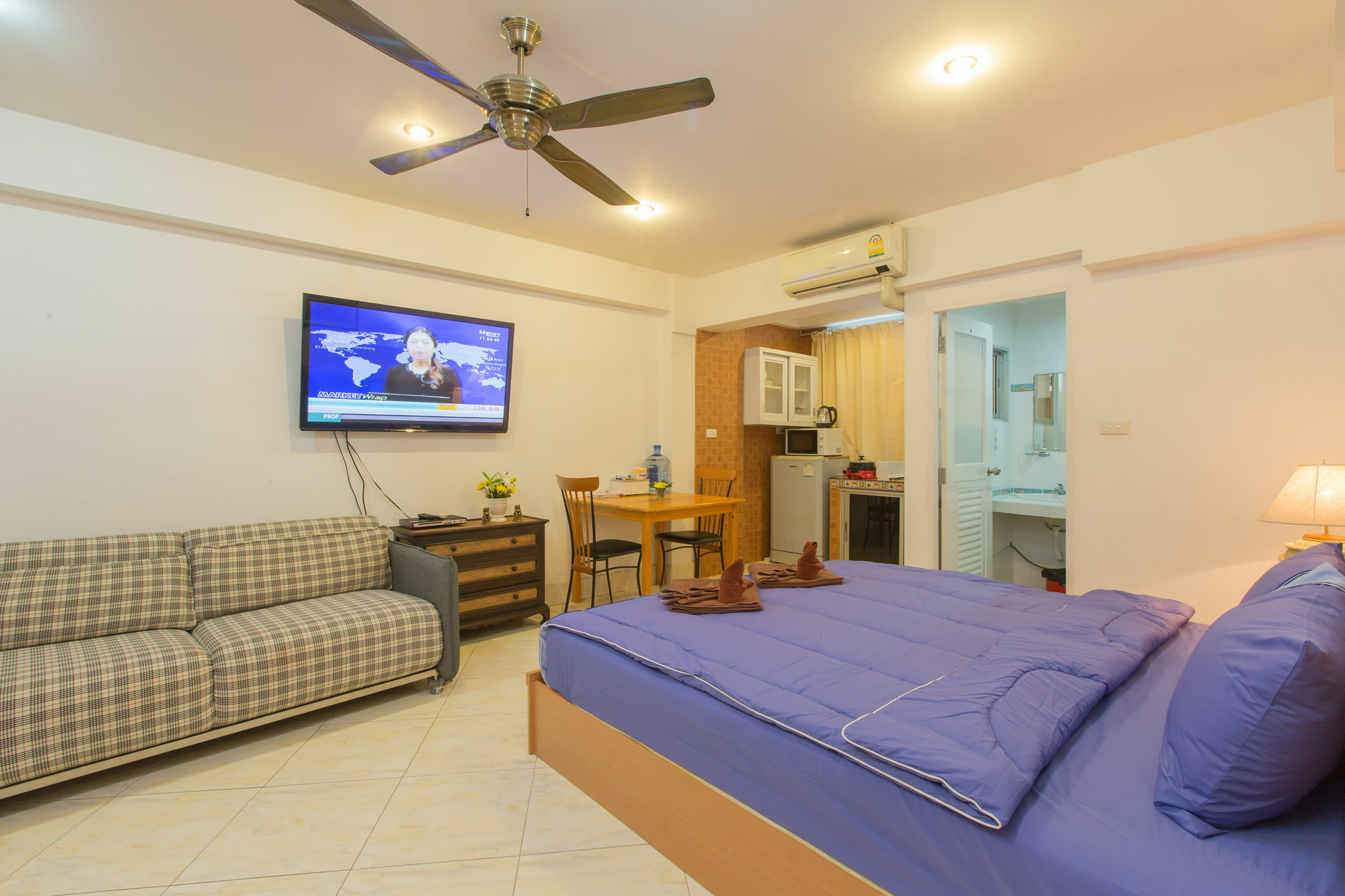 Patong Studio Apartments And Dormitory Exterior foto